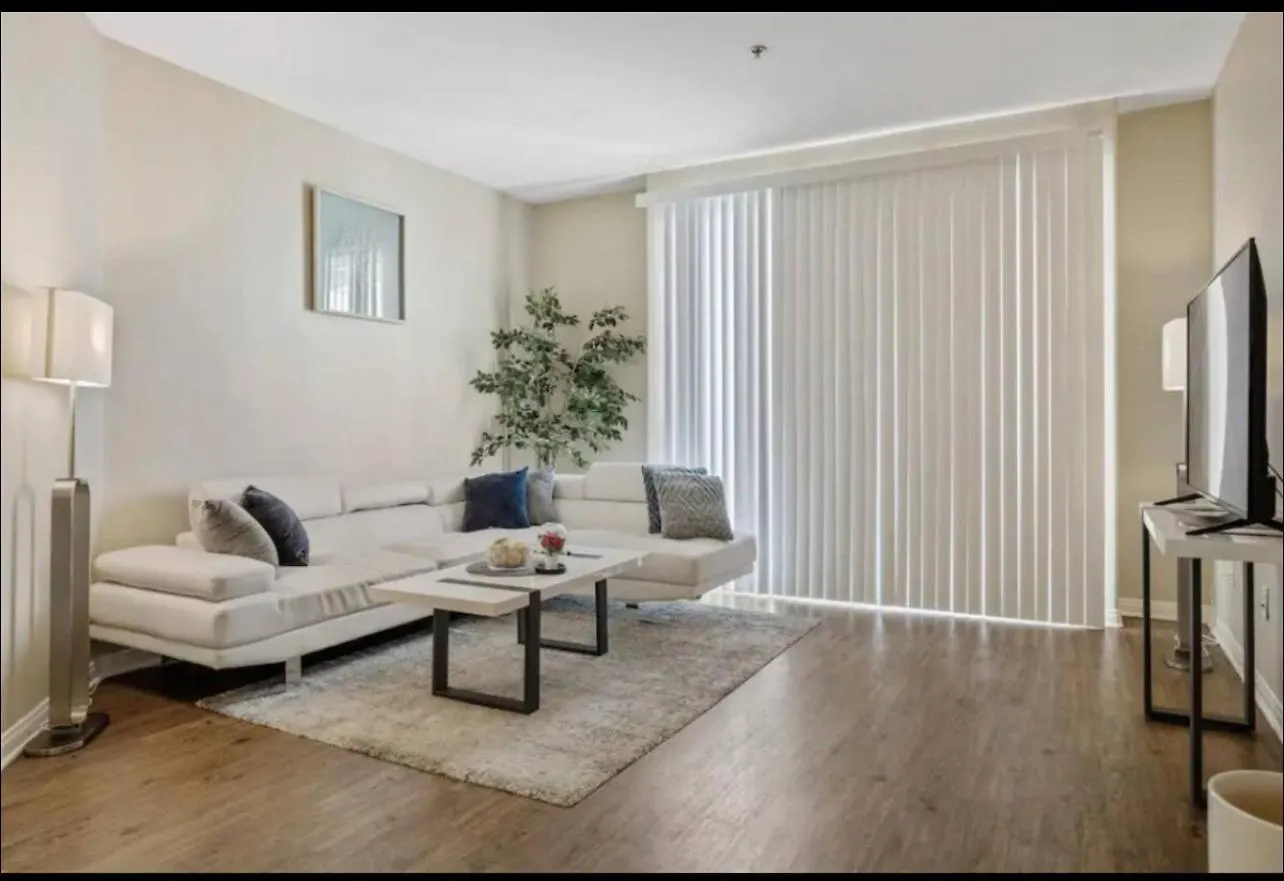 The Reve Appartment Marina 2 Bedrooms With Swimming Pool Free Parking Los Angeles United States